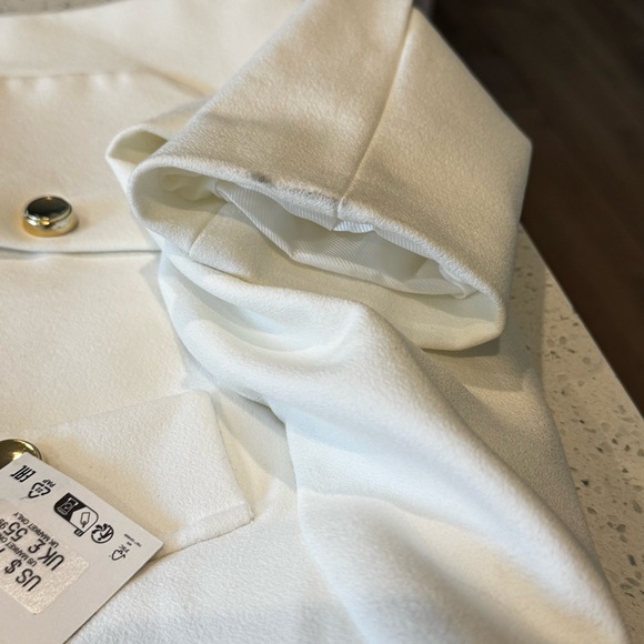 New Women’s White Blazer Jacket Size Small Quiet Luxury Boardroom Chic Office - Picture 11 of 11